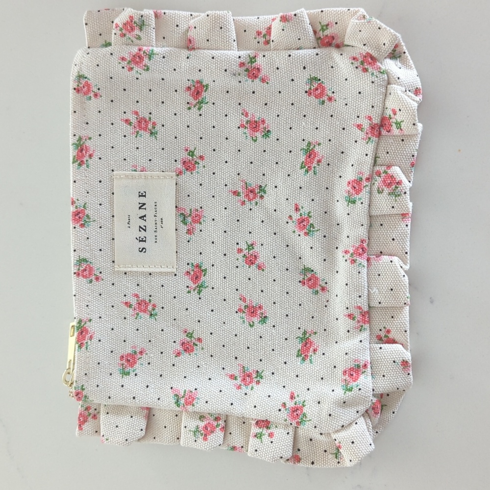 Sezane floral pouch. Brand new. Pochette fleurie